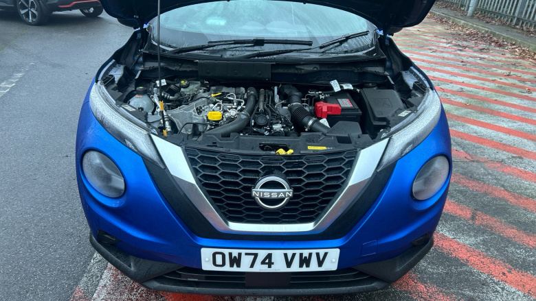 Nissan Juke 1.0 DiG-T N-Connecta 5dr Petrol Hatchback